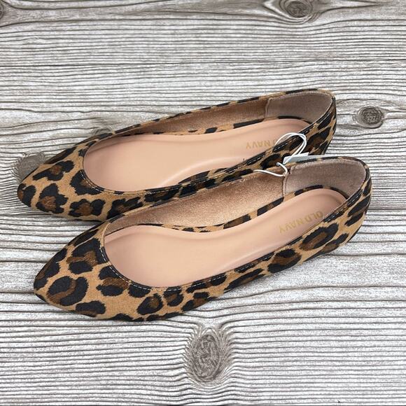 Old Navy Navy Pointy Faux- Suede Animal Print Flats Sz 7 - Picture 2 of 12